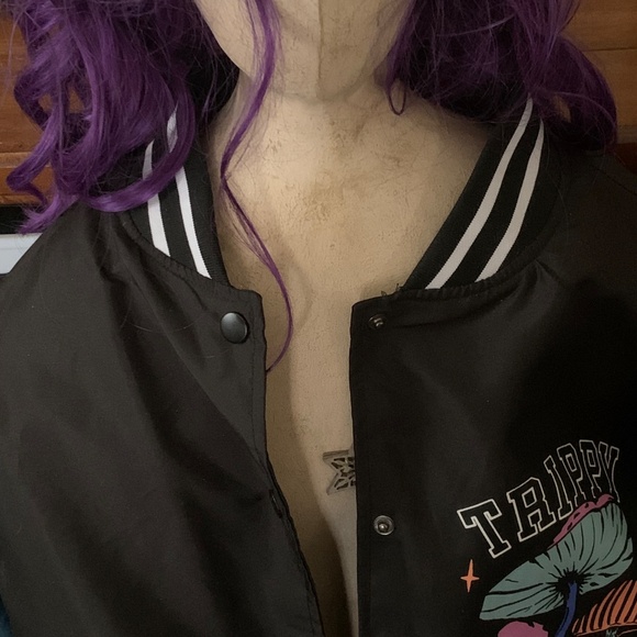 Jacket - Picture 5 of 5